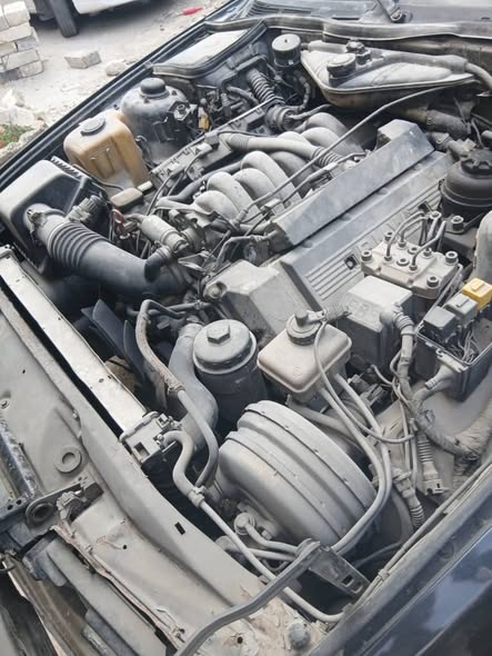 بي ام دبليو الفئة الخامسة 1992 - صورة 4