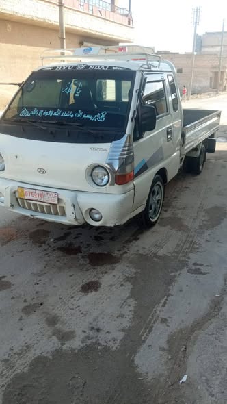 هيونداي H100 2001 - صورة 1