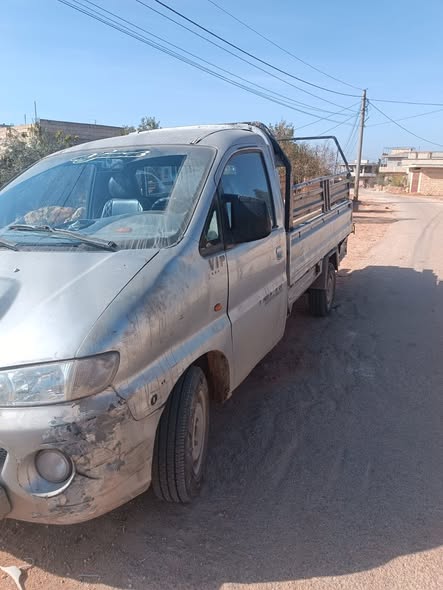 هيونداي اتش 100 2001 - صورة 1