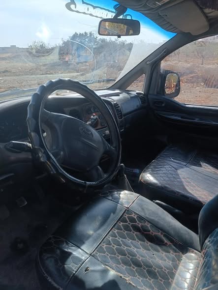 هيونداي اتش 100 2001 - صورة 3