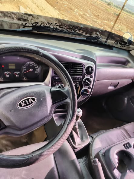 كيا بونغو 2013 - صورة 4