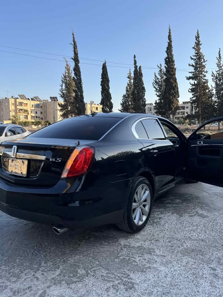 فورد لينكلون كرت 2010 - صورة 3