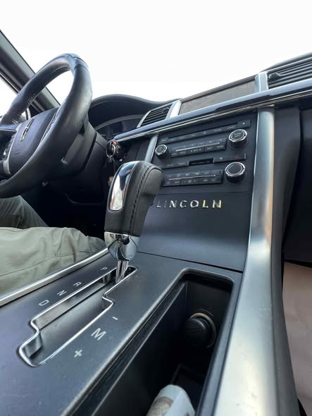 فورد لينكلون كرت 2010 - صورة 5