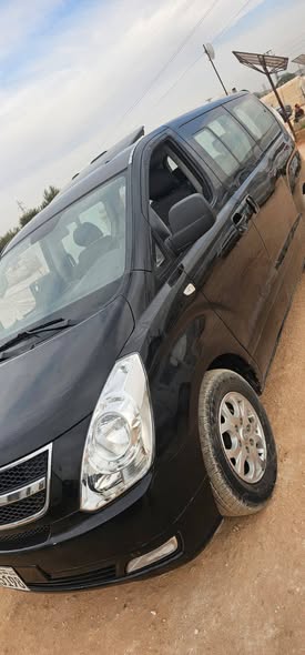 هيونداي جراند ستاركس 2010 - صورة 3