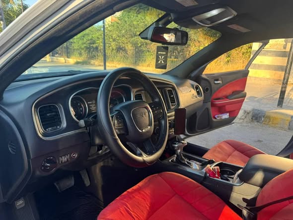 دودج تشارجر 2016 - صورة 5