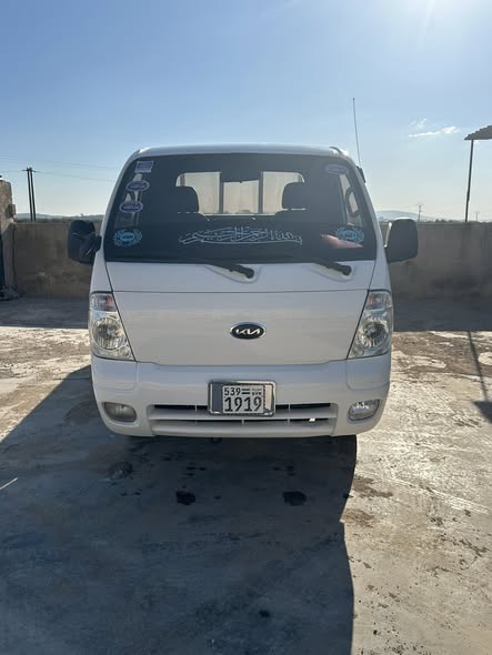 كيا ٤٠٠٠ 2004 - صورة 1