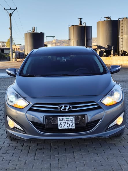 هوندا i40 2012 - صورة 4