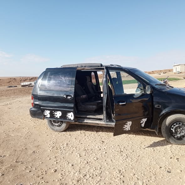 كيا قرنفال 2000 - صورة 4