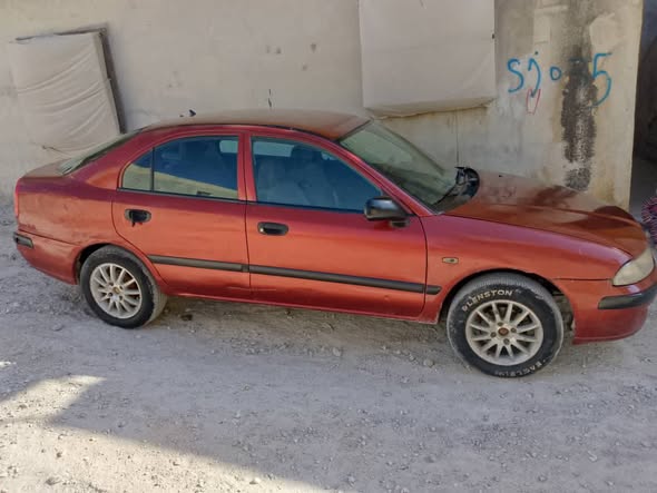 مستبيشي كاريسما 2000 - صورة 3