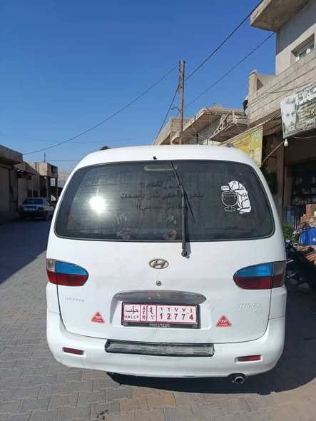 هيونداي ستاركس 2004 - صورة 3