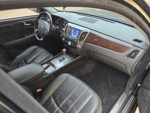 هيونداي إيكوس 2012 - صورة 1