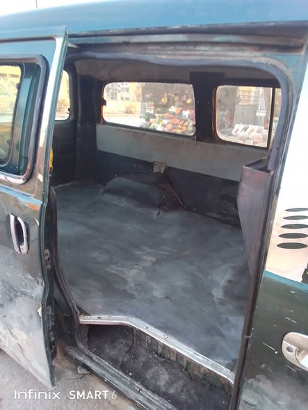 هيونداي H100 1998 - صورة 4