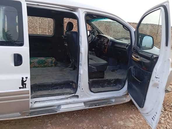 هيونداي ستاركس 1998 - صورة 3