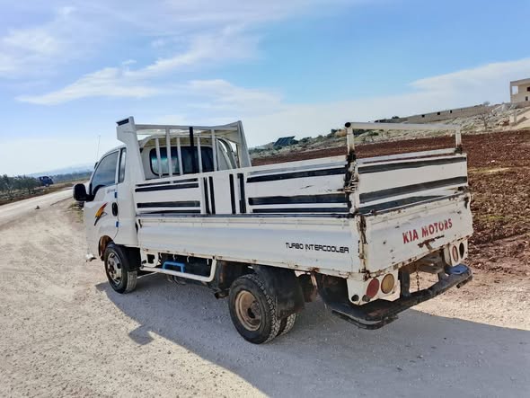 كيا ٤٠٠٠ 2004 - صورة 1