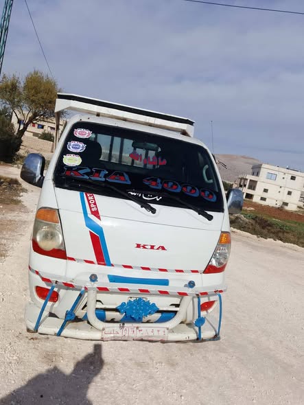 كيا ٤٠٠٠ 2004 - صورة 2