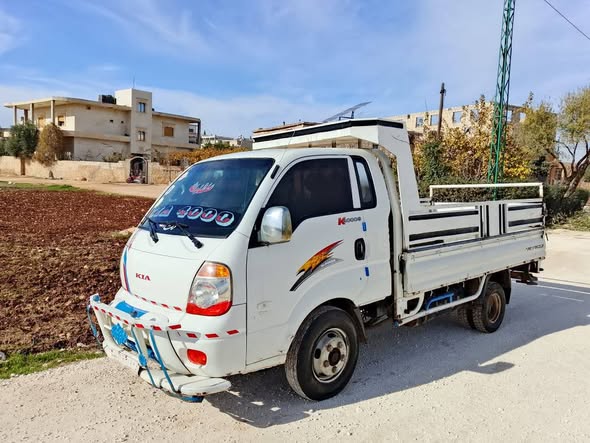 كيا ٤٠٠٠ 2004 - صورة 4