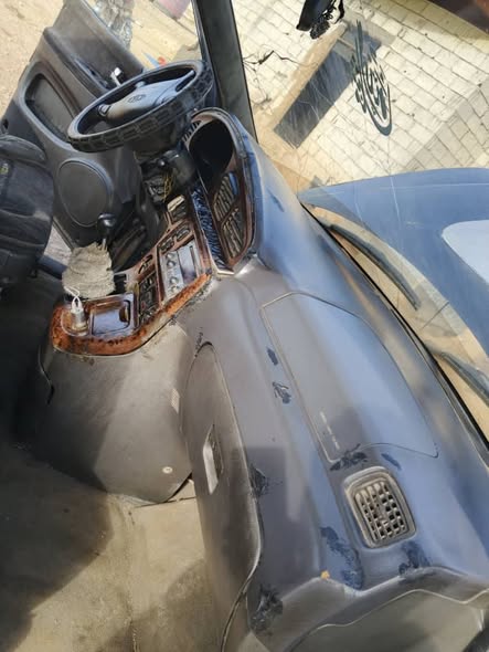 كيا قرنفال 2000 - صورة 2