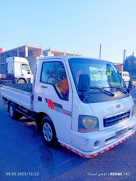 كيا ٢٧٠٠ 2002 - صورة 2