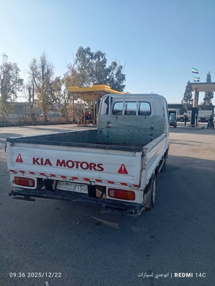 كيا ٢٧٠٠ 2002 - صورة 5