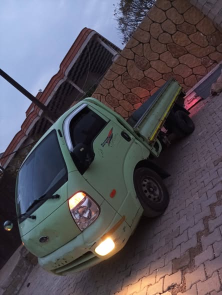 كيا بونجو 2011 - صورة 2