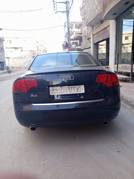 اودي A4 2005 - صورة 4