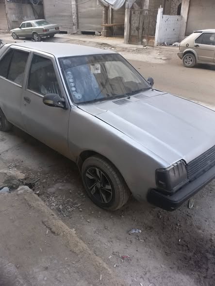 Mitsubishi كولت 1983 - صورة 1