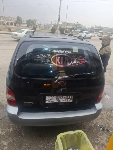 كيا كرنفال 2002 - صورة 4