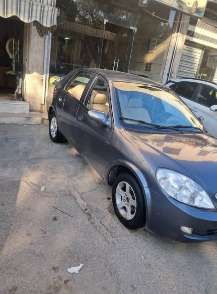 ليفان 520 2008 - صورة 3