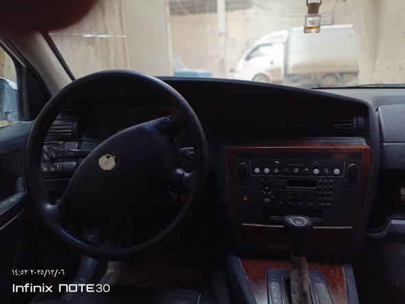 أوبل اوميكا 1998 - صورة 3