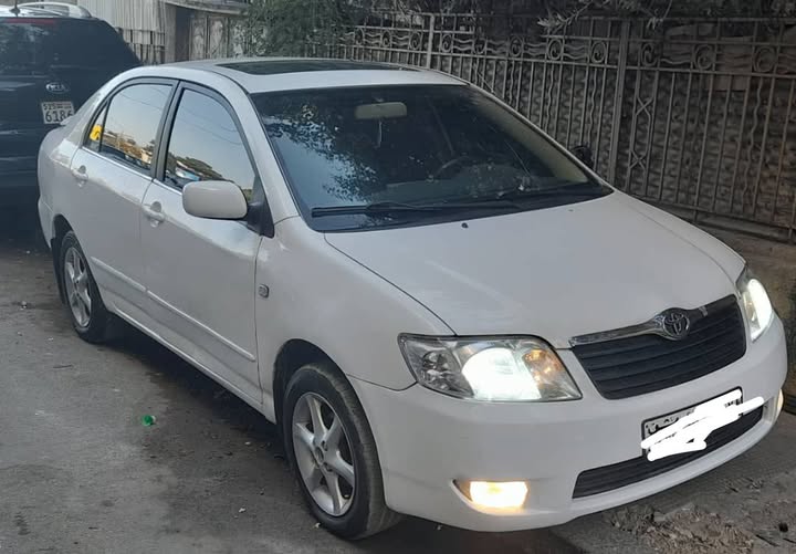 تويوتا كورولا 2005