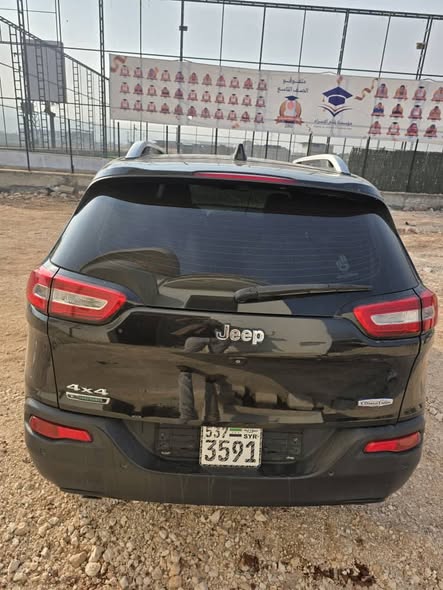 جيب شيروكي 2014 - صورة 3