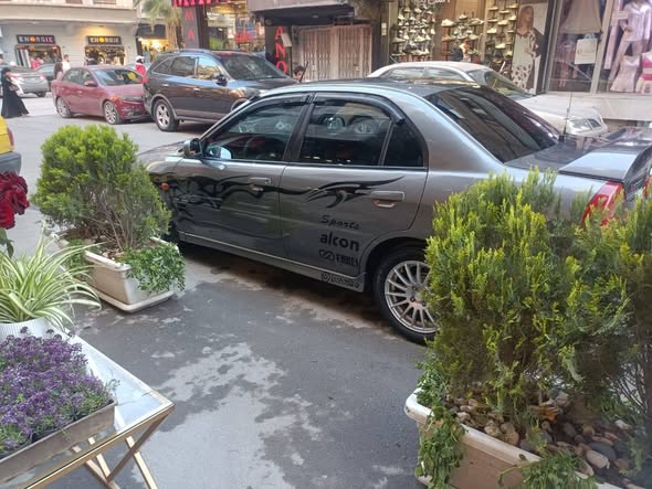 ميتسوبيشي لانسر 1998 - صورة 2