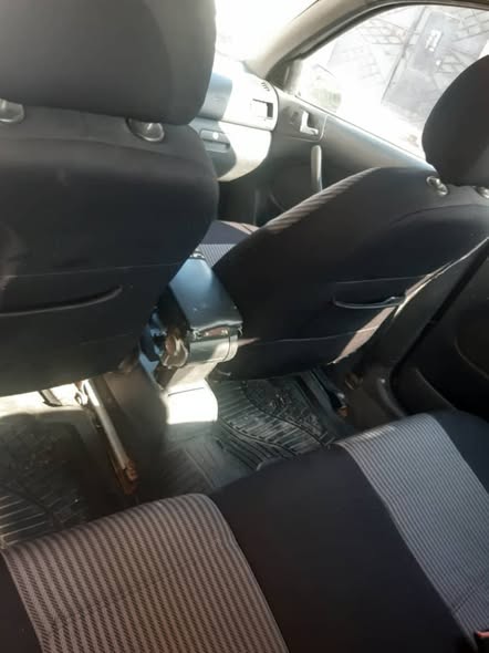 سكودا اوكتافيا 2003 - صورة 3