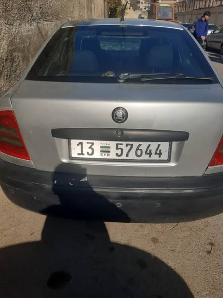 سكودا اوكتافيا 2003 - صورة 5