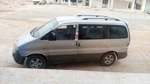 هيونداي H-1 2001 - صورة 2