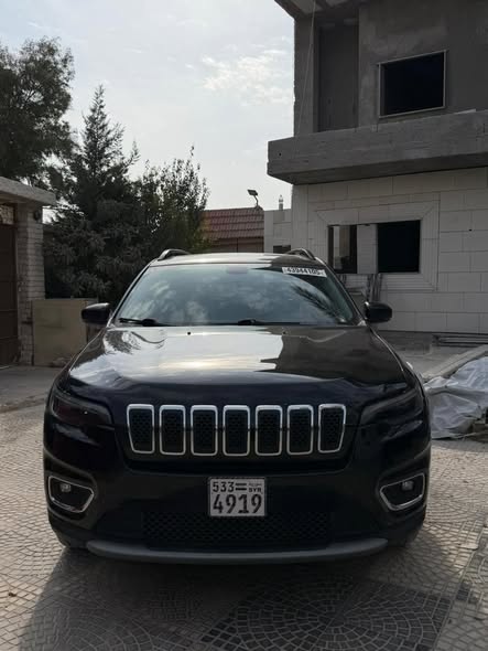 جيب شيروكي 2019 - صورة 1