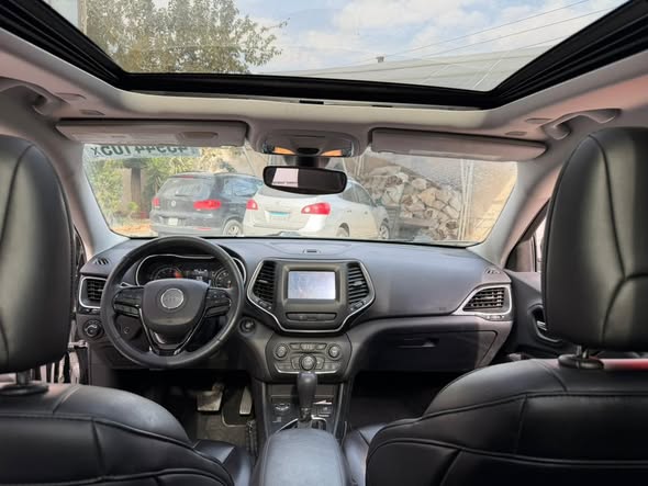 جيب شيروكي 2019 - صورة 5