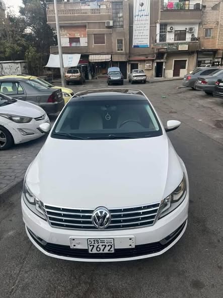 فولكس فاجن باسات CC 2012 - صورة 1