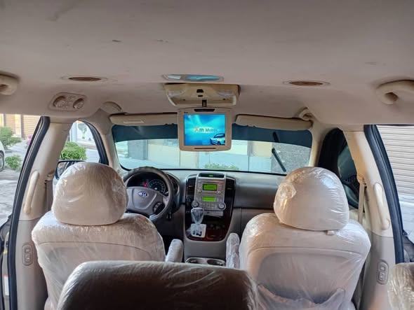 كيا كرنفال 2010 - صورة 1