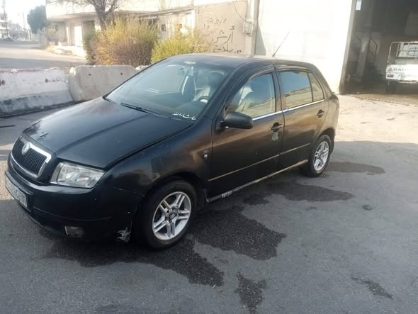 سكودا فابيا 2002 - صورة 1