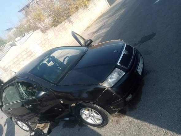 سكودا فابيا 2002 - صورة 2