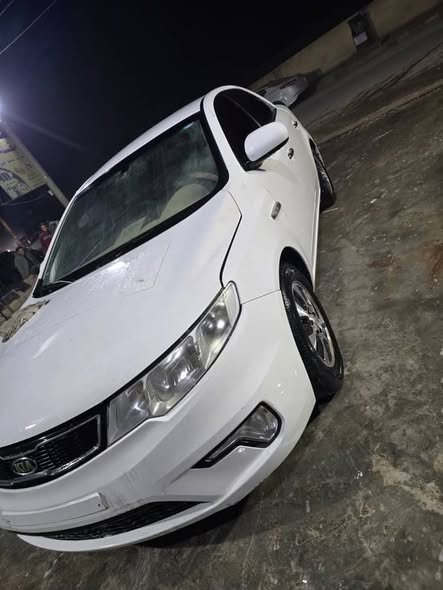 كيا فورتي 2012 - صورة 3