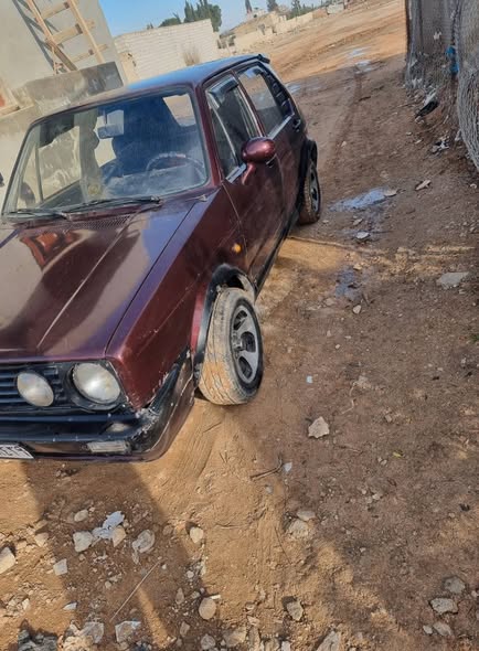 فولكس فاجن جولف 1976 - صورة 3