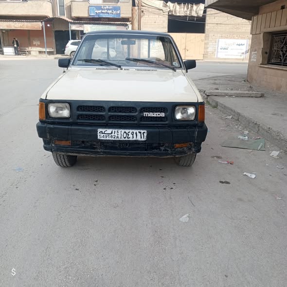 مازدا بيكاب 1992 - صورة 1