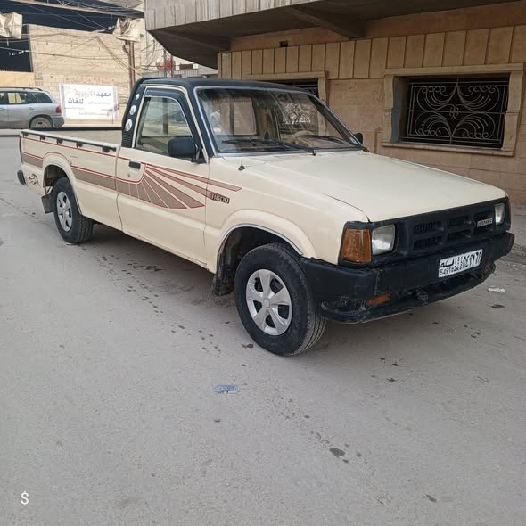 مازدا بيكاب 1992 - صورة 3