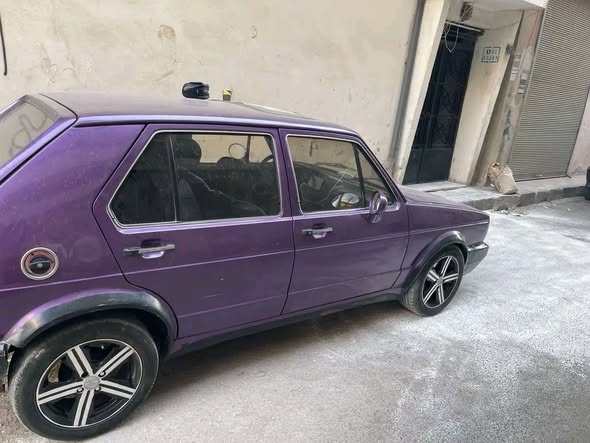 فولكس فاجن غولف 1977 - صورة 5