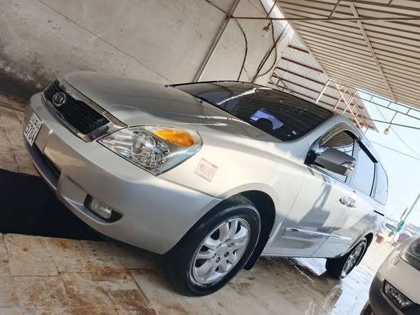 كيا كرنفال 2011 - صورة 3