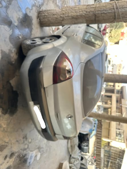 رينو ميغان 2008 - صورة 3