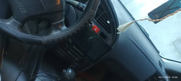 هيونداي اكسنت 2001 - صورة 5