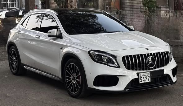 Mercedes-Benz GLA 45 AMG 2019 - صورة 1